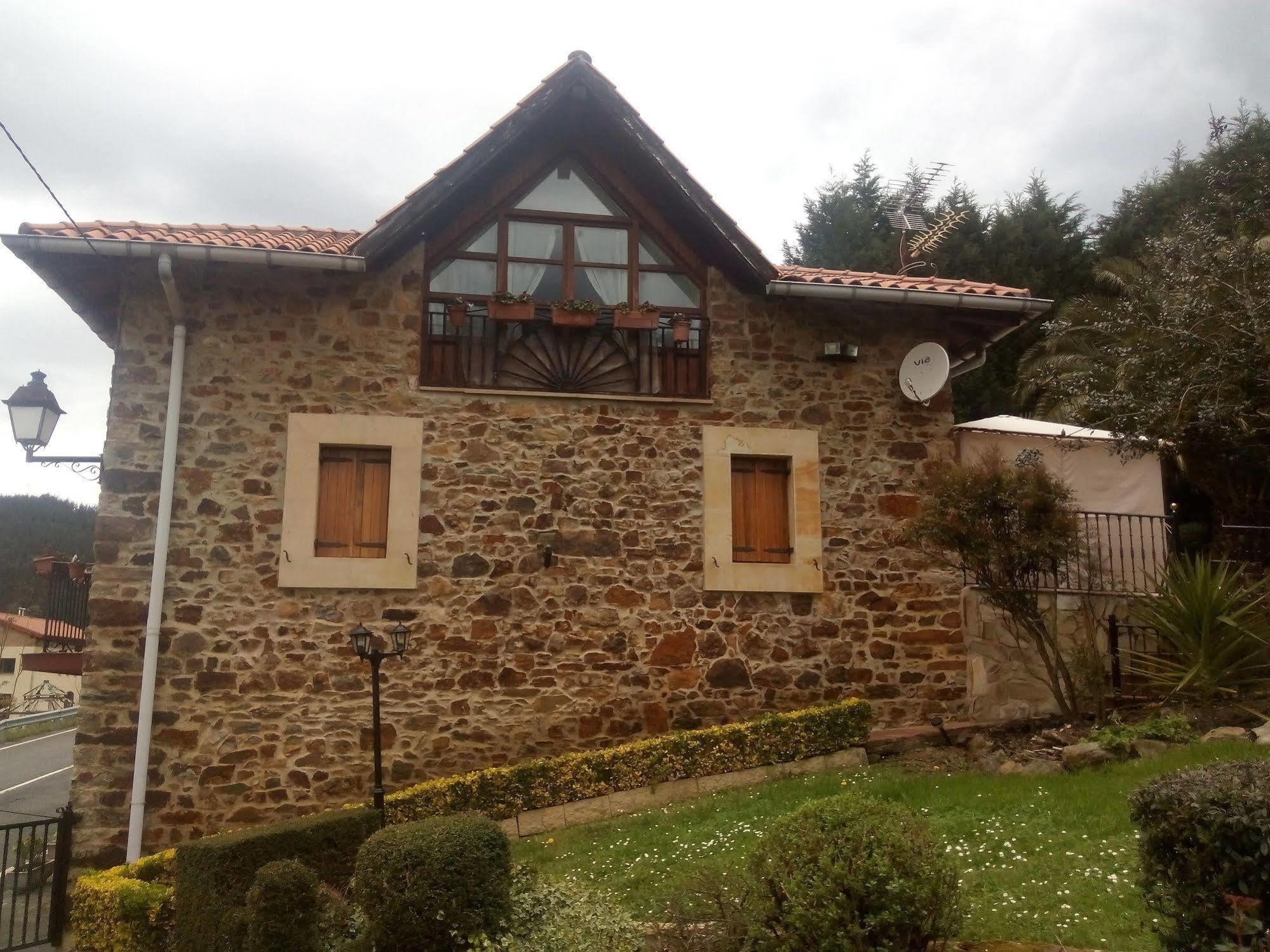 Urrezko Ametsa Sopuerta Exterior foto
